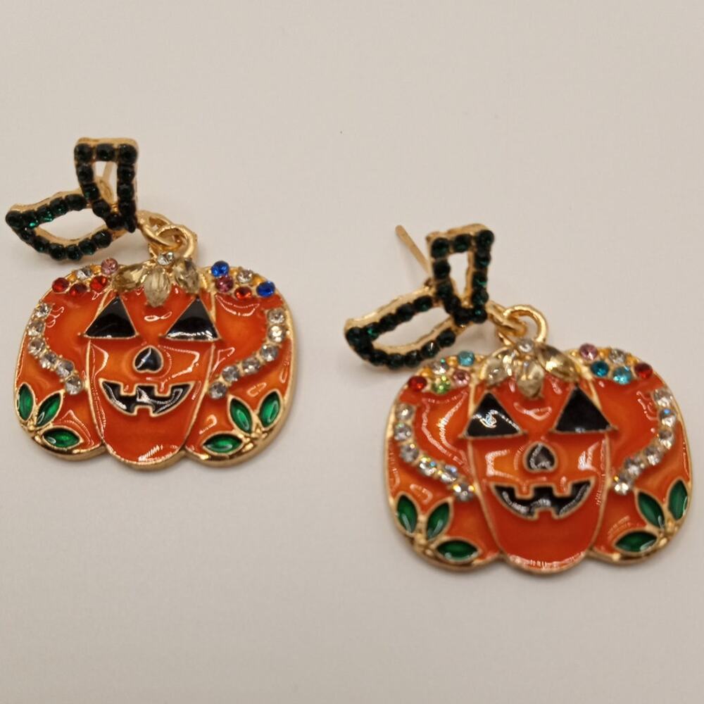 Halloween Jack O Lantern Pumpkin with Sparkling Crystals Dangle Earrings 1132-37